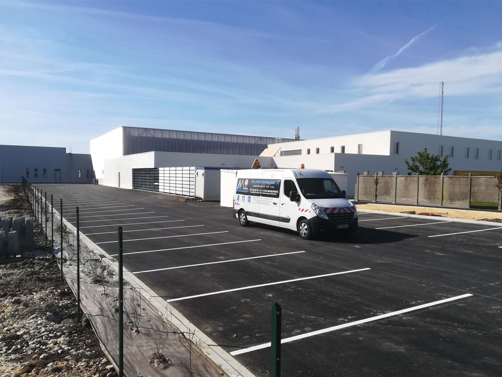 marquage parking Atlantique Marquage 17 Charente Maritime